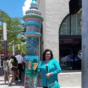 Meet your Posher, Haydee